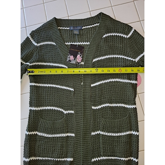 Emma's Expressions green white knit cardigan size Small - Picture 10 of 10